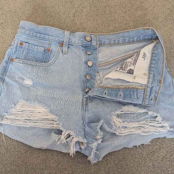 Levi's distressed jean shorts, size 30, button fly - Picture 2 of 4